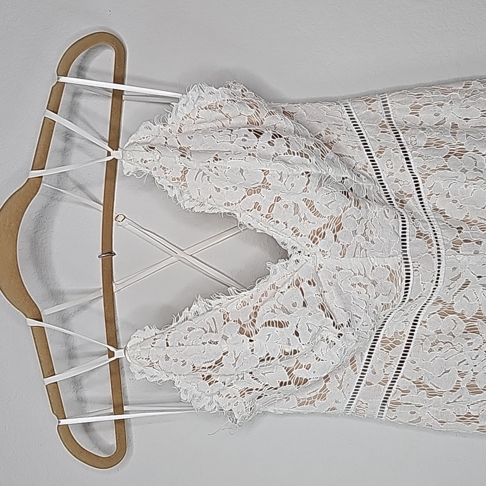 NWT - Vici Glimpse of Glame Lace jumpsuit - White - Large